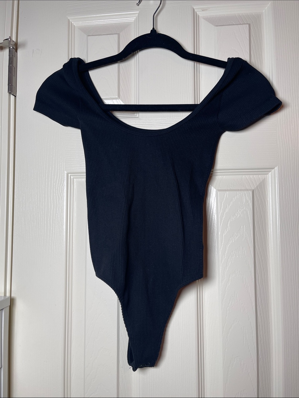 American Eagle Outfitters Black Ribbed Off-Shoulder Scoop Bodysuit